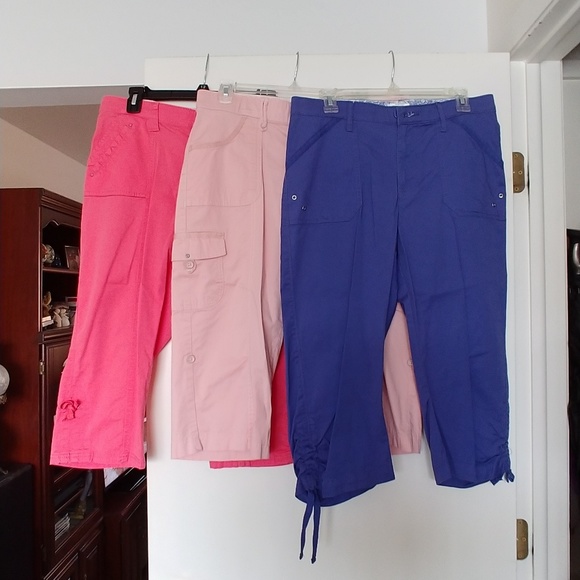 Lee Pants - EUC Set of 3 Capri Pants